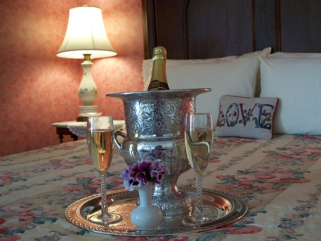 C.W. Worth House Bed And Breakfast Wilmington Habitación foto