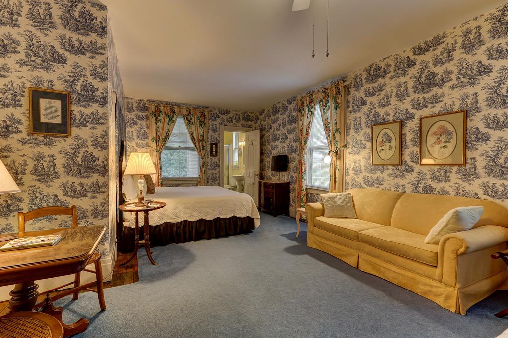 C.W. Worth House Bed And Breakfast Wilmington Habitación foto