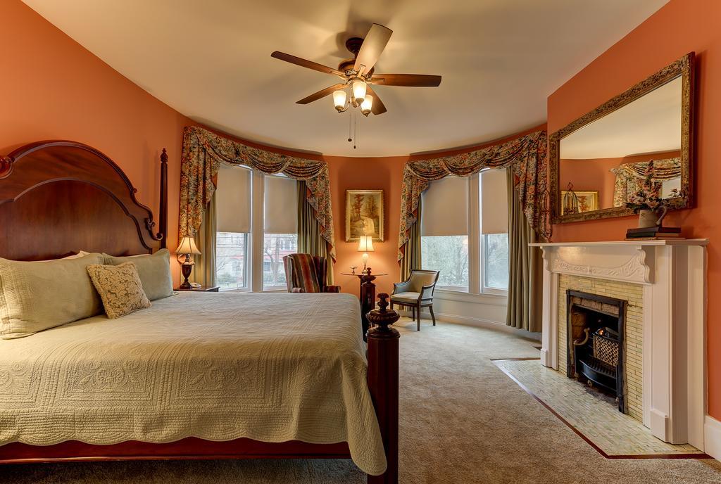 C.W. Worth House Bed And Breakfast Wilmington Habitación foto