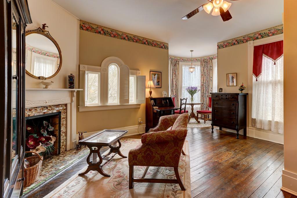 C.W. Worth House Bed And Breakfast Wilmington Habitación foto